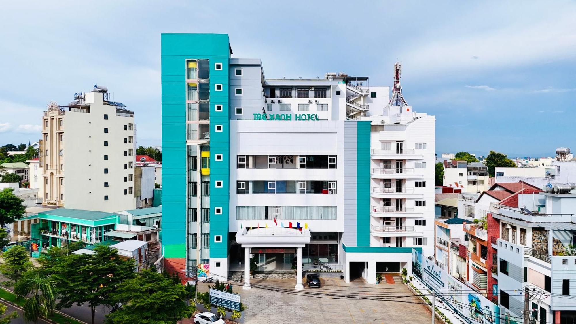 Tre Xanh Hotel Плейку Экстерьер фото