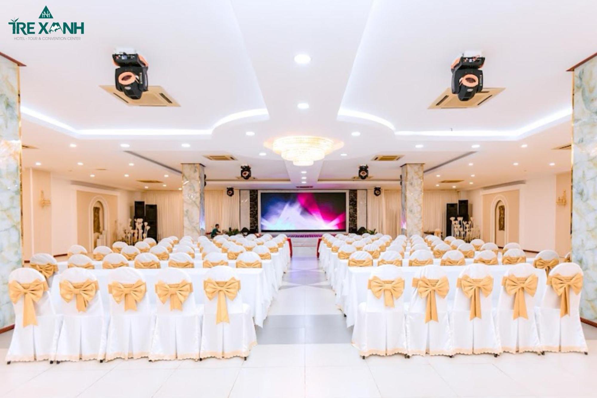 Tre Xanh Hotel Плейку Экстерьер фото