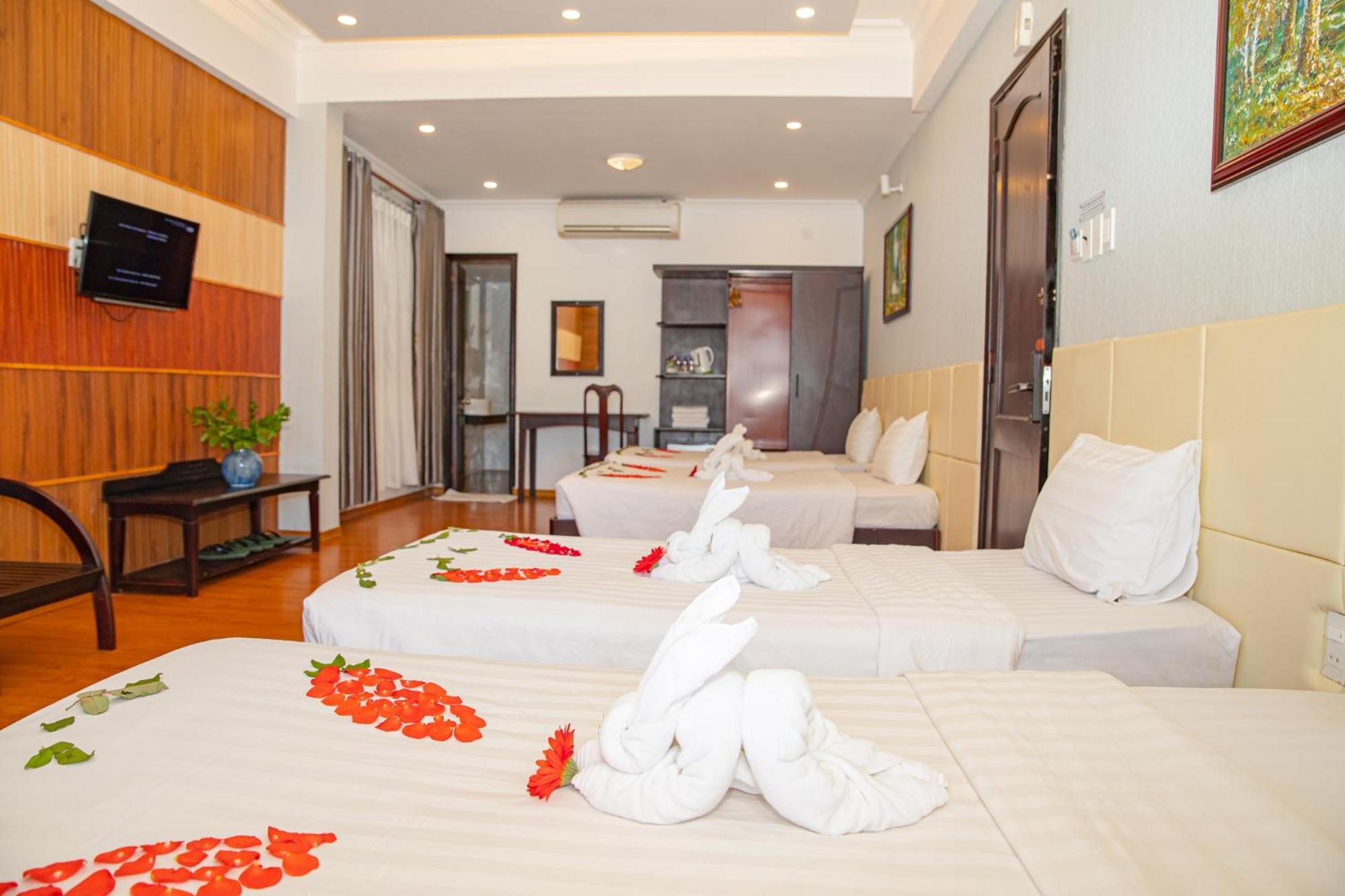 Tre Xanh Hotel Плейку Экстерьер фото