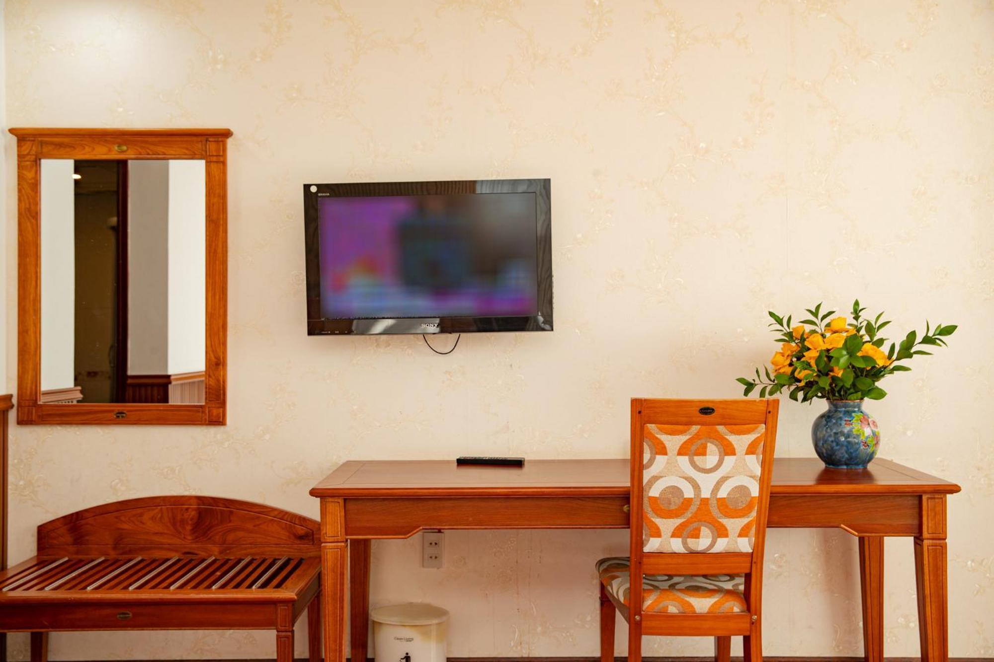 Tre Xanh Hotel Плейку Экстерьер фото