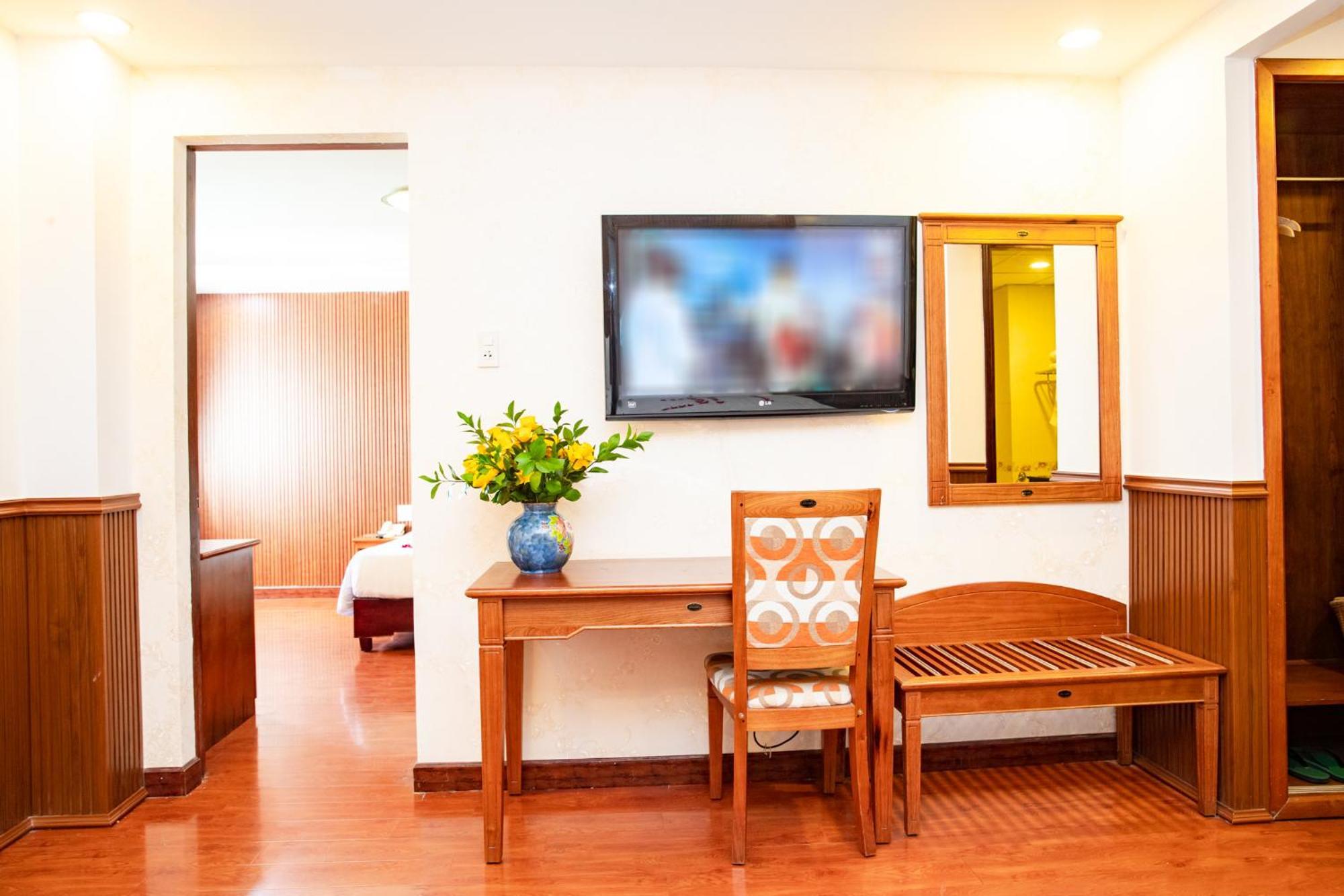 Tre Xanh Hotel Плейку Экстерьер фото