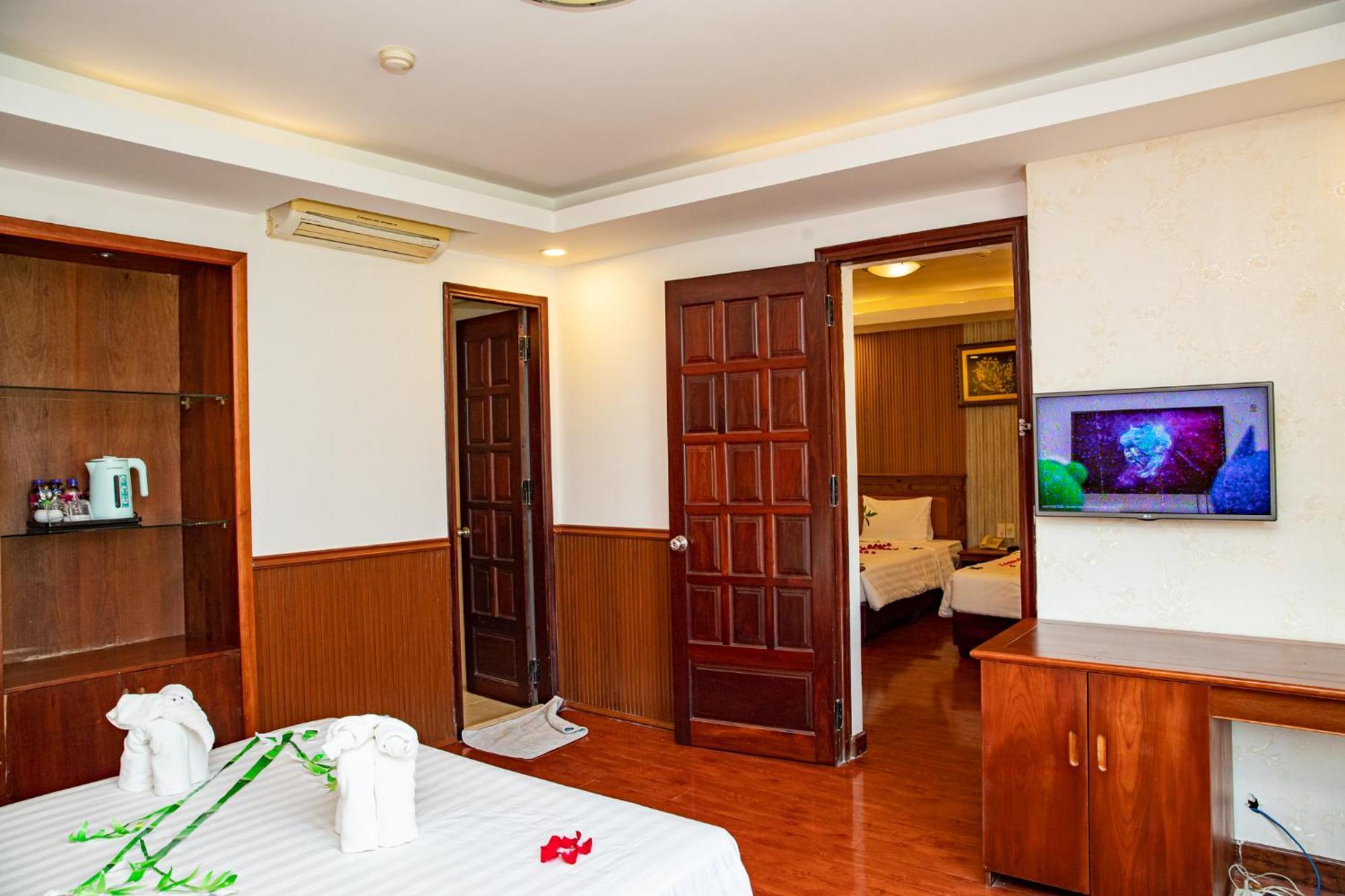 Tre Xanh Hotel Плейку Экстерьер фото