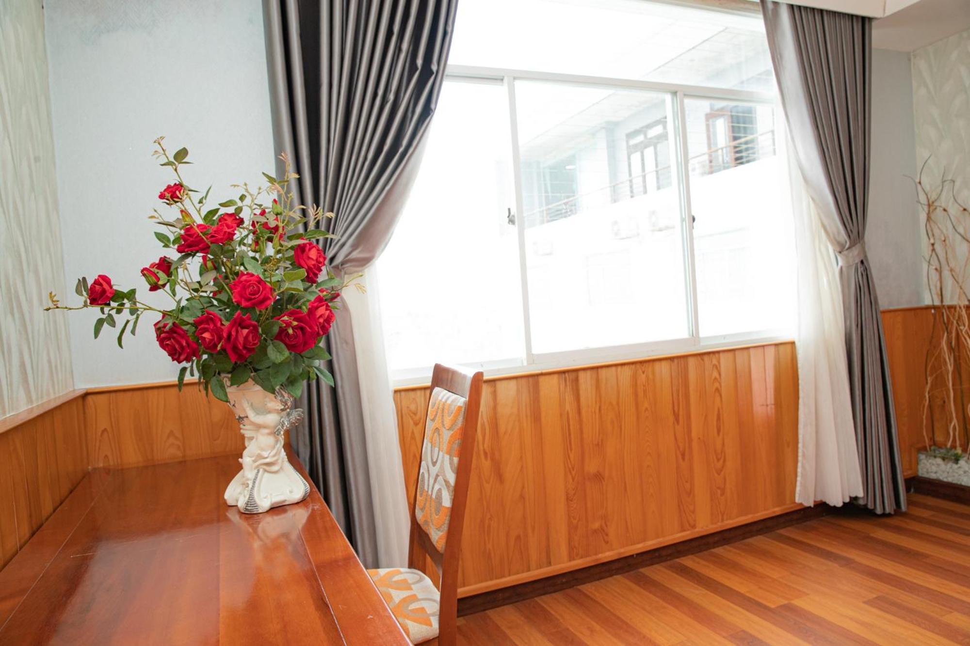 Tre Xanh Hotel Плейку Экстерьер фото