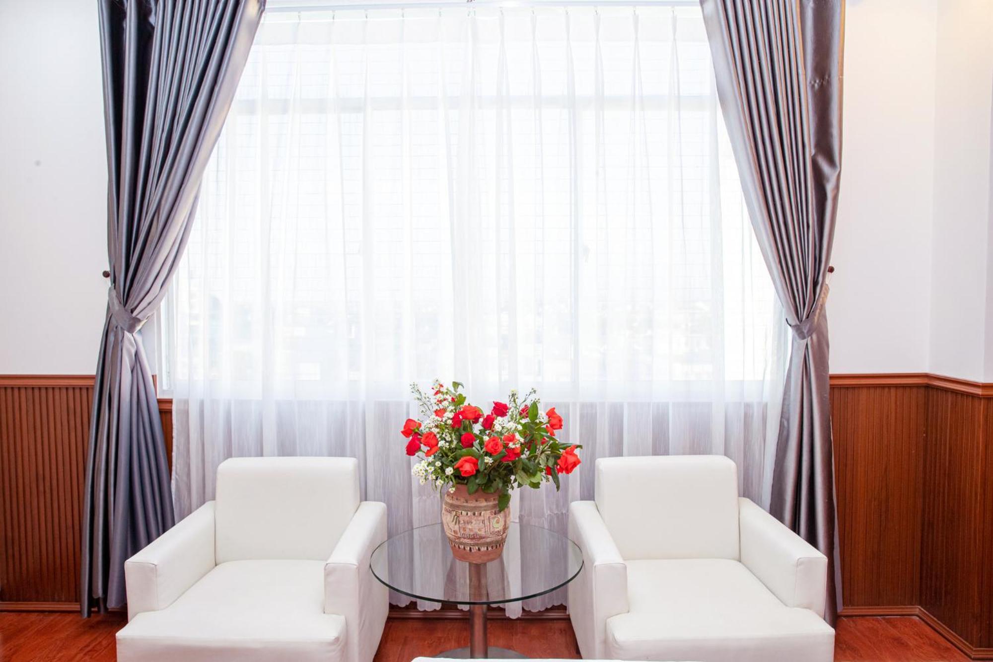 Tre Xanh Hotel Плейку Экстерьер фото