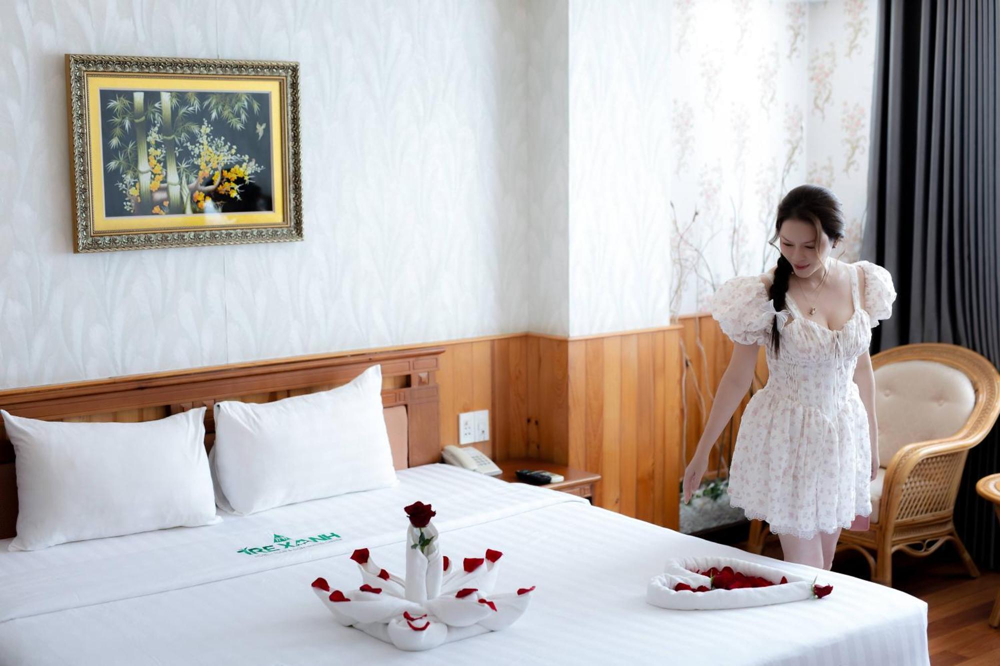 Tre Xanh Hotel Плейку Экстерьер фото